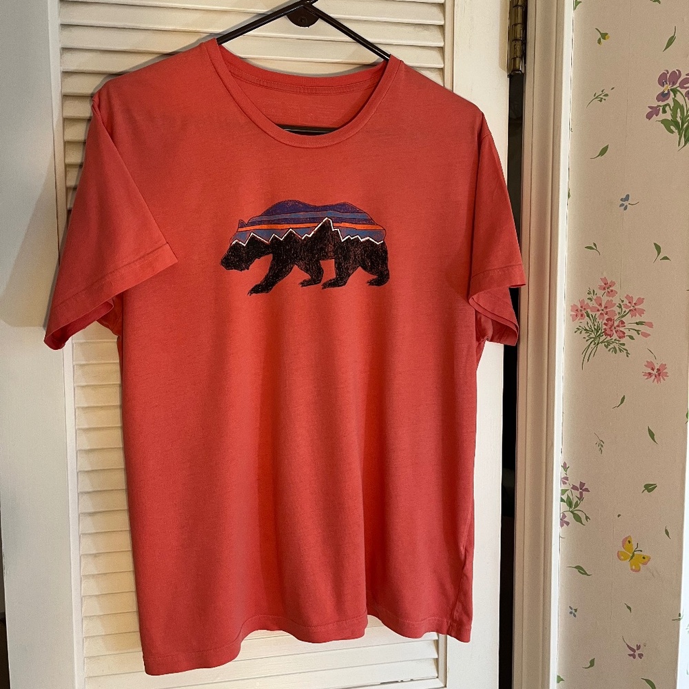 Patagonia MENS Fitz Roy Organic Cotton Coral Tee Size L - Picture 7 of 7